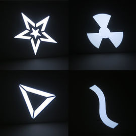 90W DJ는 디스코, 스튜디오, 극장 단계 점화를 위한 이동하는 머리 LED 반점 빛을 상연합니다